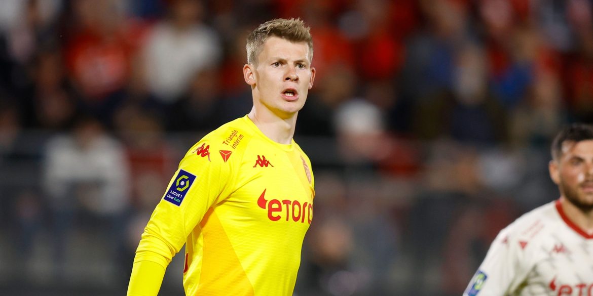 Leeds Will Fight For "Commanding" £11m-rated Wober Partner